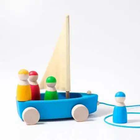 Barco de madera con 4 pasajeros