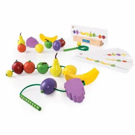 Contar y enhebrar frutas