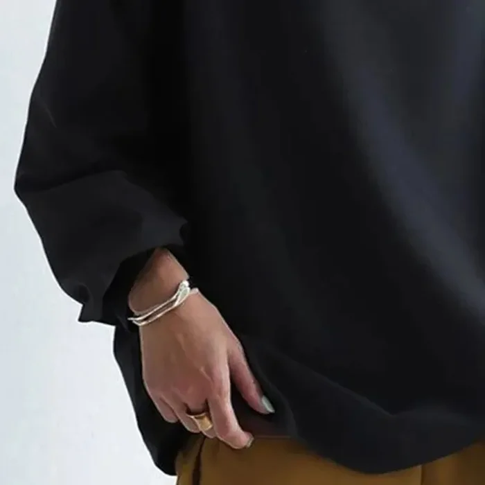 Elegante top negro casual para mujeres