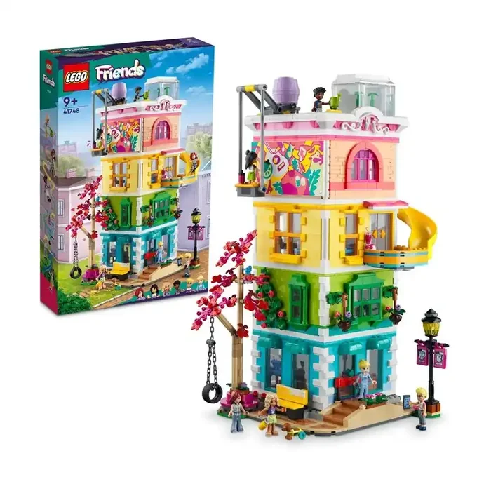 LEGO Friends Centro Comunitario de Heartlake City 41748 – Edad a partir de 9+ años, contiene 1513 piezas.