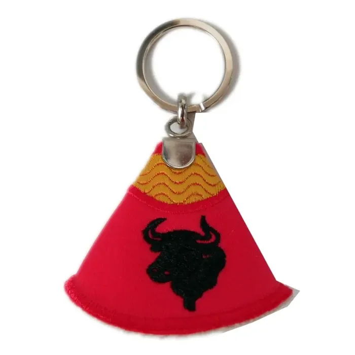 Llavero capote torero con toro bordado