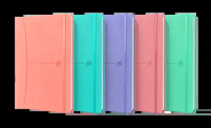 Oxford Signature Cuaderno Cosido Tapa Extradura A5 Liso 80 Hojas Surtido Pastel – Tamaño A5 – Tapa Dura Extradura – 80 Hojas Lisas – Colores Surtidos (5 uds)