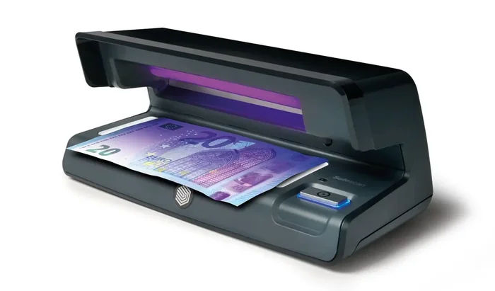 Safescan 70 Detector de Billetes Falsos UV – Reflector Integrado – Area Retroiluminada de Luz Blanca – Apto para Pasaportes, Documentos de Identificacion y Tarjetas de Credito