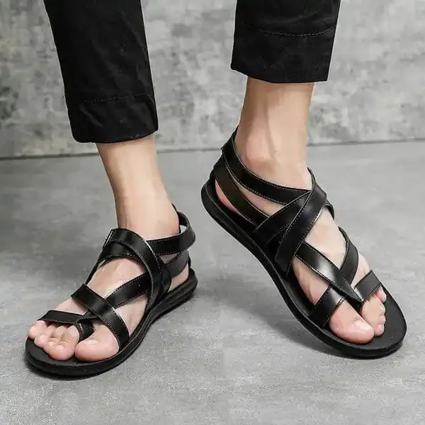 Sandalias para hombre con correas cruzadas estilo sobrio y suela flexible