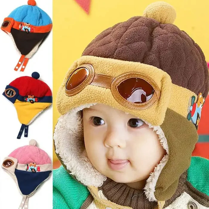 Sombrero de bebé de invierno con osito de aviador
