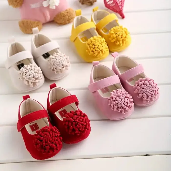 Zapatos de princesa con flores para bebés